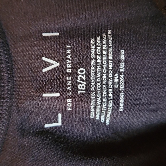 LIVI Sports Bra - Picture 4 of 6